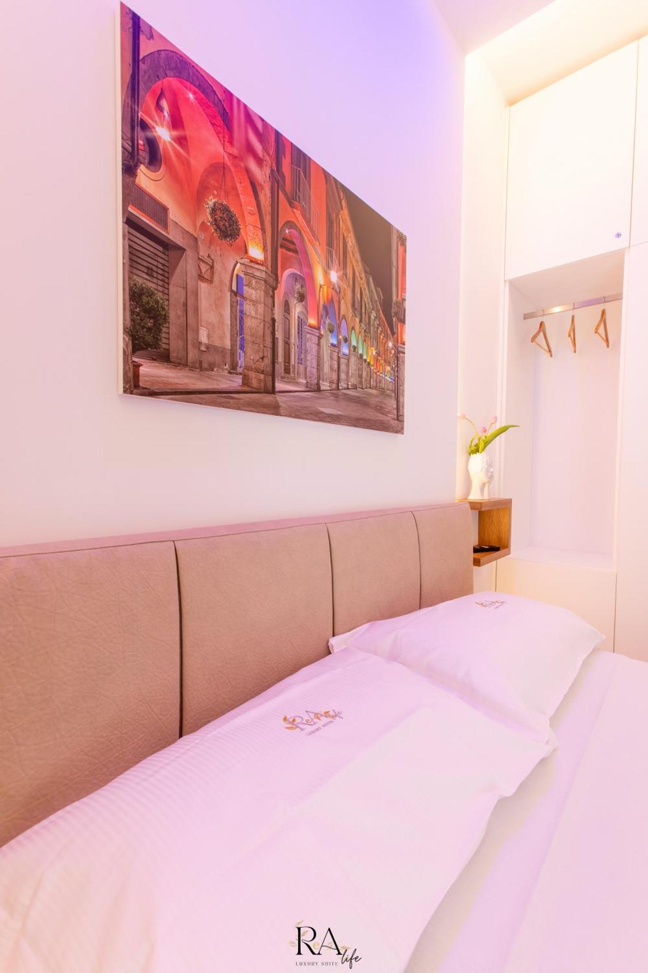 Rea Life Luxury Suite Кава-де'-Тіррені Екстер'єр фото